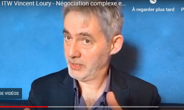 Nous avons surpris Vincent Loury dans son restaurant préféré…Il nous parle de la négociation complexe…